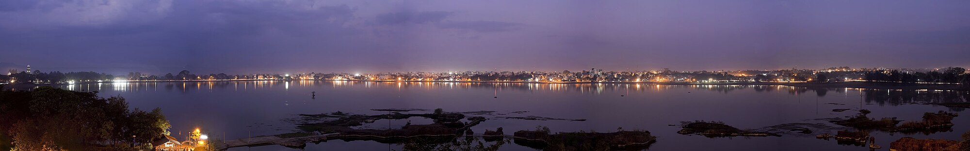 Kolhapur City at night from Rankala lake