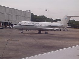 LADE Fokker F28.JPG