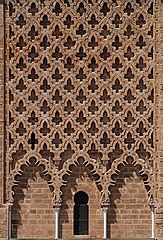 A sebka or darj wa ktaf motif on one of the facades of the Hassan Tower in Rabat