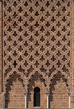 A sebka or darj wa ktaf motif on one of the facades of the Hassan Tower in Rabat, Morocco (late 12th century)