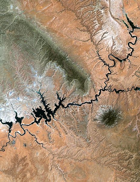 File:Lake powell utah.jpg