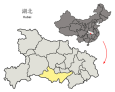 Location of Jingzhou Prefecture within Hubei (China).png