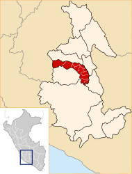 The Huamanquiquia district is west-central in the province of Víctor Fajardo (marked in red)