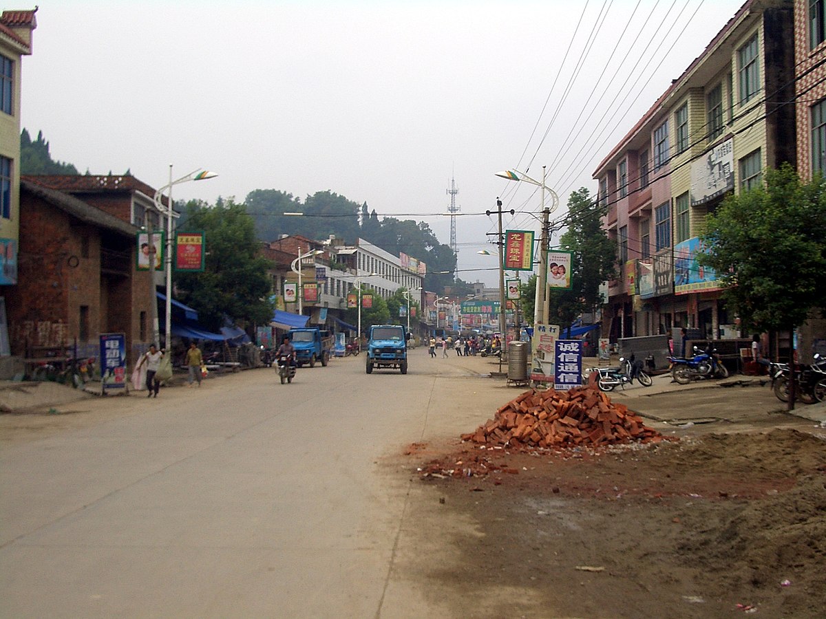 LonggangZhen-street-0030.jpg