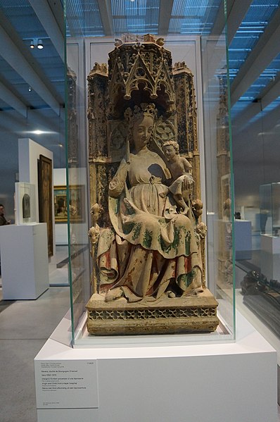 File:Louvre-Lens Vierge à l'Enfant Nevers.JPG