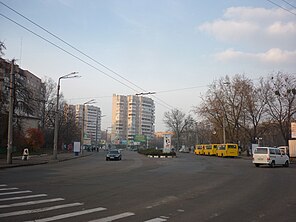 Площа з боку вулиці Сінної