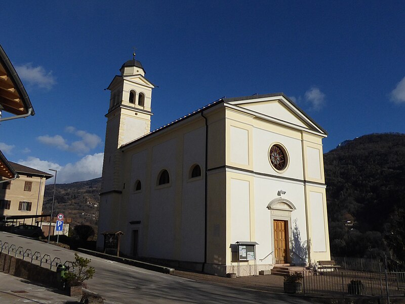 File:Mala di Sant'Orsola, chiesa di San Michele 01.jpg