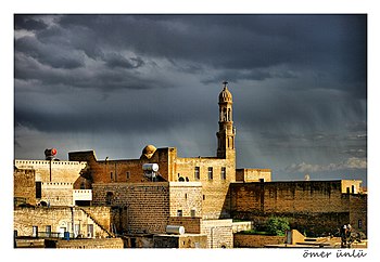 Mardin church before rain.jpg