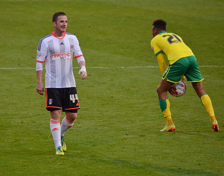 File:McCormack, Fulham FC (15573388491).jpg