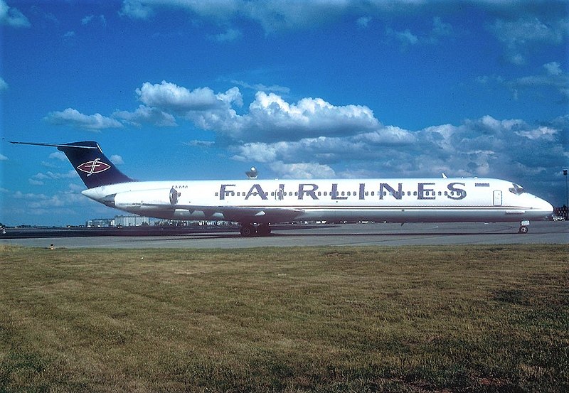 File:McDonnell Douglas MD-81 (DC-9-81), Fairlines AN0712693.jpg