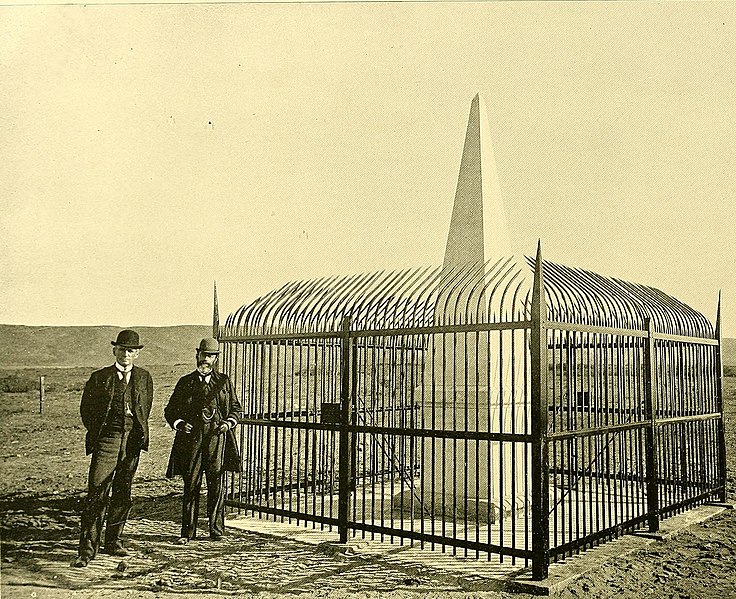 File:Memoria de la Sección mexicana de la Comisión internacional de límites entre México y los Estados Unidos que restableció los monumentos de El Paso al Pacífico; (1901) (14780296144).jpg