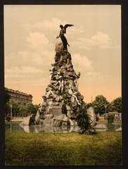 File:Monument in Rememberance of Traforo del Cenisio, Turin, Italy ...