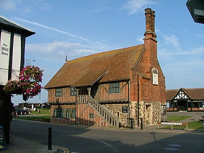 How to get to Aldeburgh with public transport- About the place