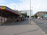 Čeština: Autobusové nádraží Praha Na Knížecí.