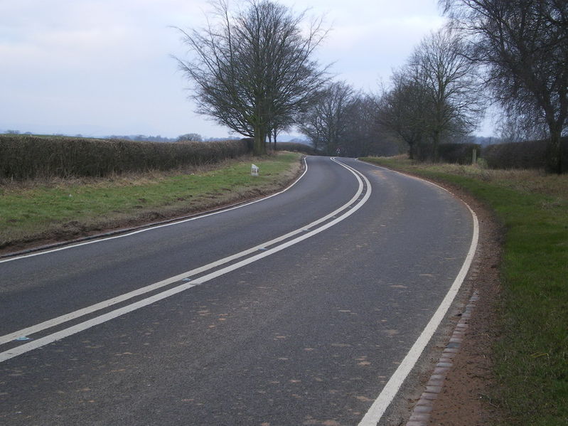 File:Norbury Parish milepost in its setting - geograph.org.uk - 1748104.jpg