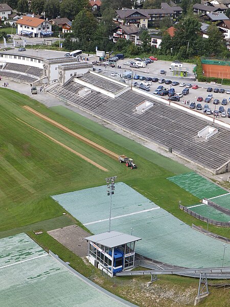 File:Olympia-Skistadion6.JPG