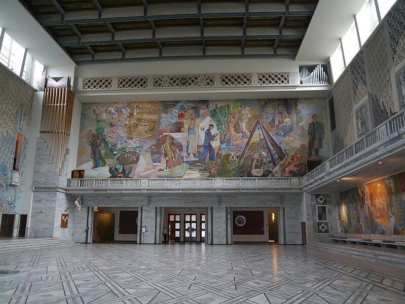 File:Oslo Rathaus Innen 10.JPG