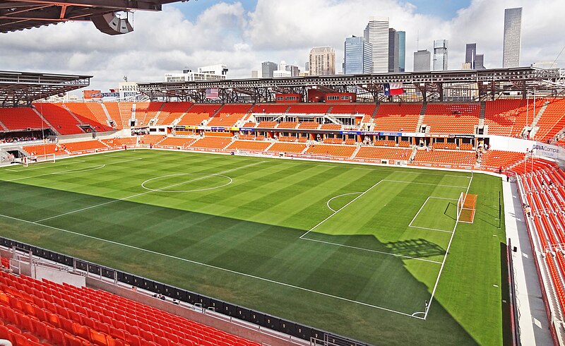 File:PNC Stadium Skyline View.jpg