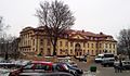 Polski: Pałac Saturna na osiedlu Musiała