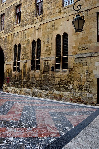 File:Palais des Archevêques de Narbonne029.JPG