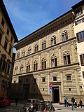 Миниатюра для Файл:Palazzo Rucellai 2018.jpg
