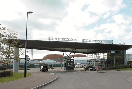 Aliens was filmed almost entirely at Pinewood Studios in England.