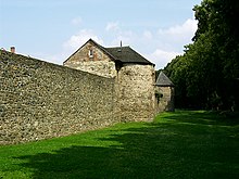Wall and bastion in Policka Policka 1.JPG