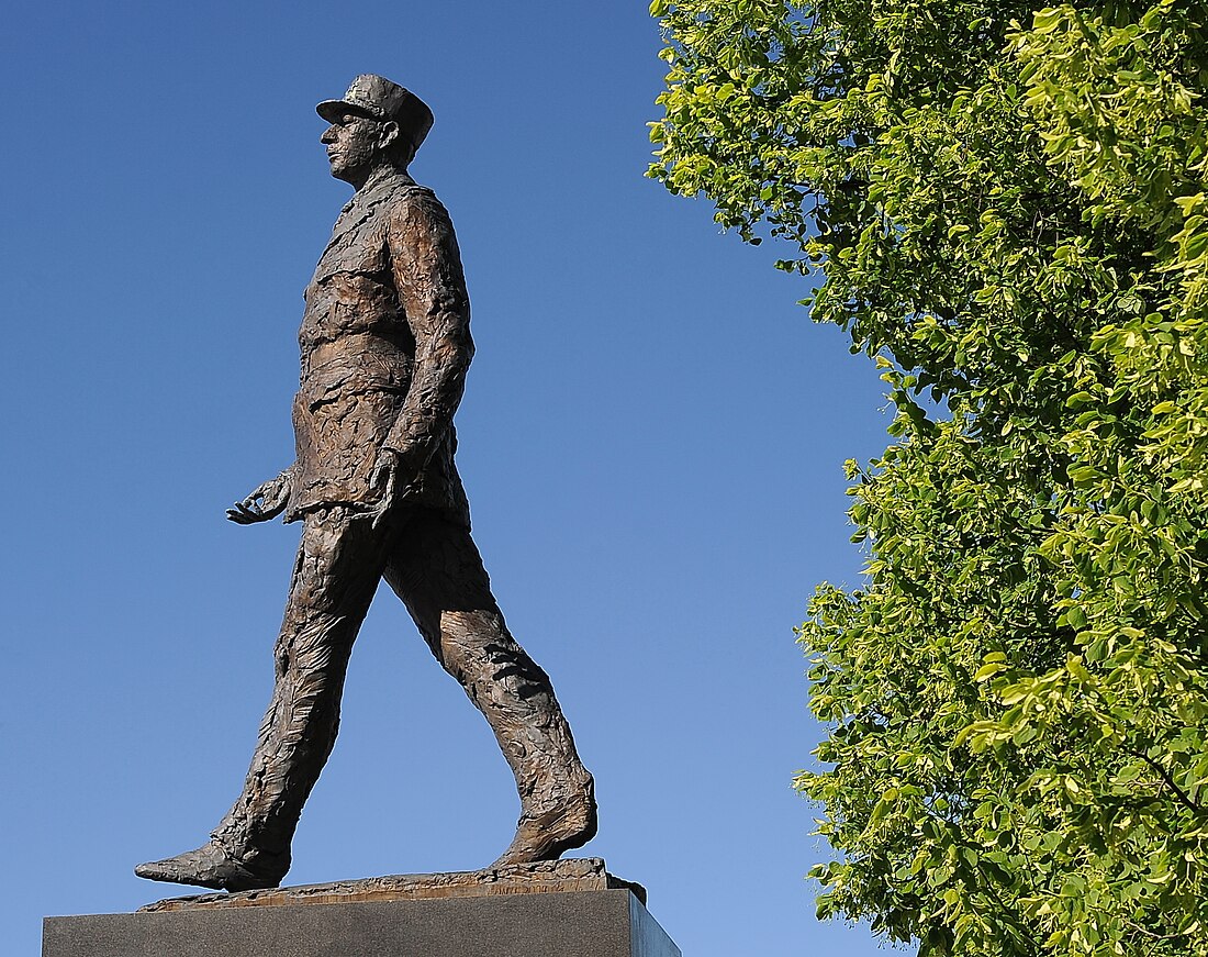 Statue Charles de Gaulle à Varsovie