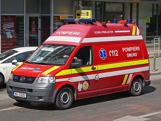 SMURD ambulance with MAI plates