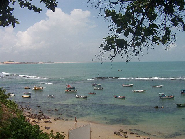 File:Praia_Pipa.jpg