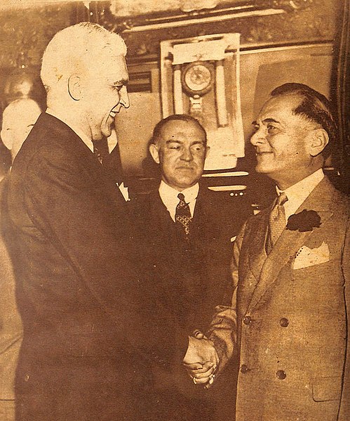 File:President Quezon congratulating Paul V. McNutt (cropped).jpg