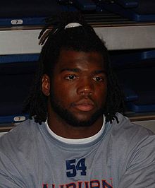 Defensive leader Quentin Groves QuentinGroves-FanDay07.jpg