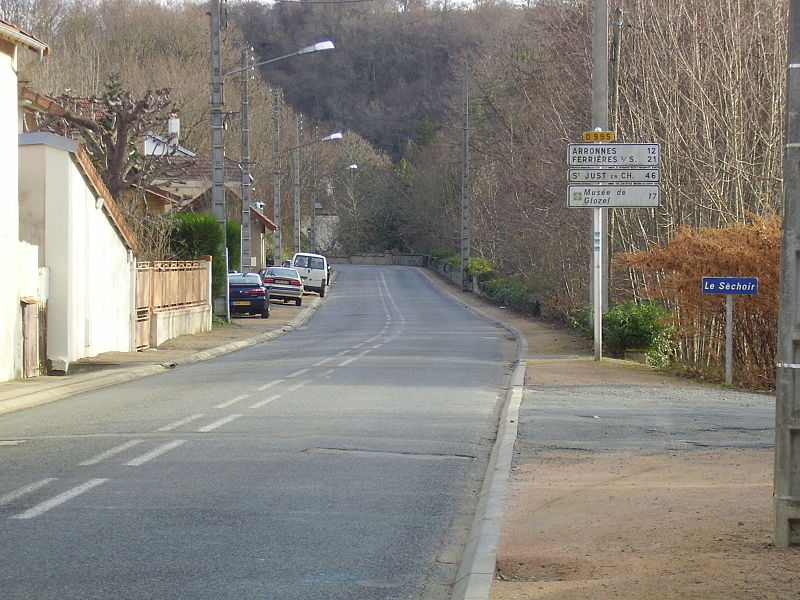 File:RD 995 - 03 - Direction Ferrières-sur-Sichon.JPG