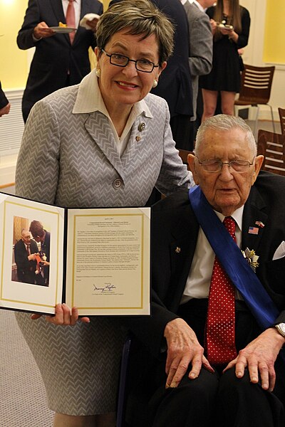 File:Rep. Kaptur Celebrates Gen. Rowny's 100th Birthday (33334377774).jpg