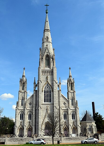 Church st. Церковь Святого альфонса Лигуори. St. Louis Roman Catholic Church католический храм.