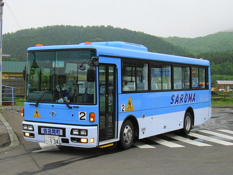 File:Saroma town bus Ki200Z 0134.JPG