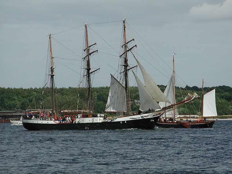 File:Segelschiff Fridtjof Nansen.jpg