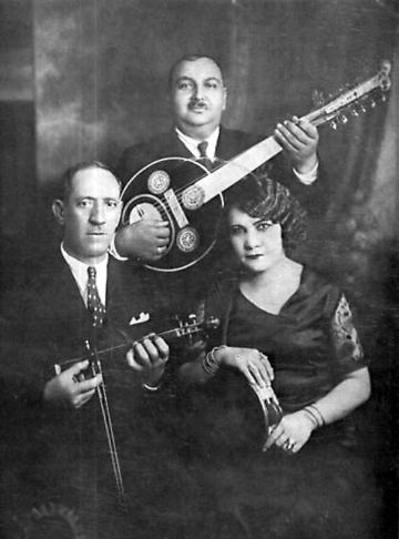 Smyrna-style rebetiko trio: Dimitrios Semsis, Agapios Tomboulis, Roza Eskenazi (Athens 1932)