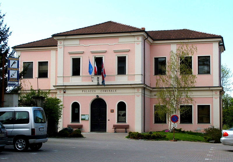 File:Silvano d'Orba-palazzo comunale.jpg