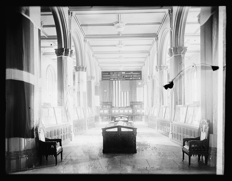 File:Smithsonian interior, (Washington, D.C.), Corbachio neg. LCCN2016826839.tif