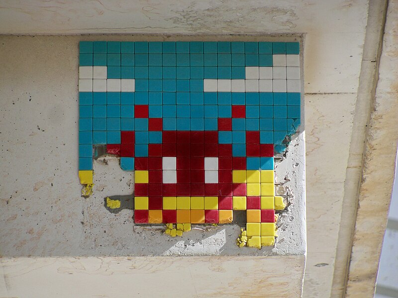 File:Space Invaders (Vandalized) in Palmeral de las Sorpresas (Invader, 2017) 01.jpg