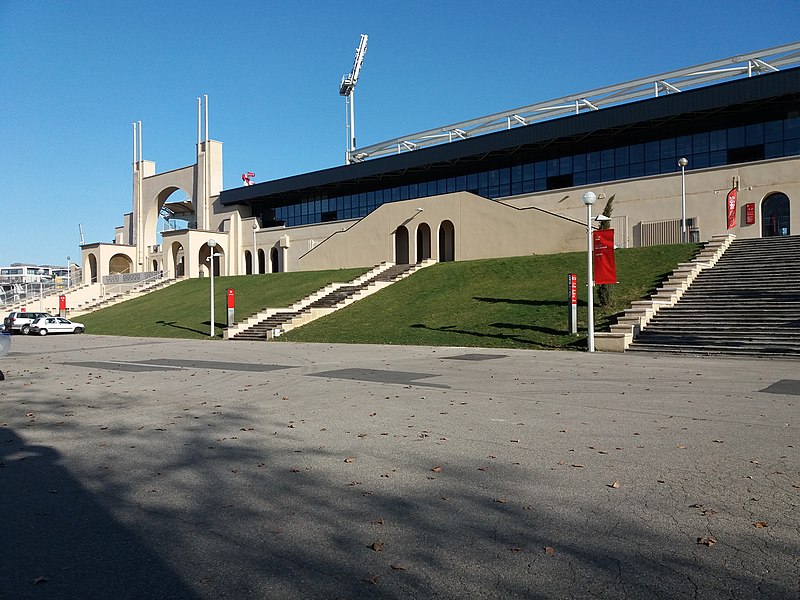 File:Stade de Gerland - Entrées principales, côté nord.jpg