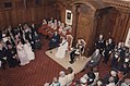 1986年の旧立法評議会議場で開催されたニュージーランド開会式に出席するエリザベス2世とフィリップ王配