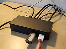 Docking station - Wikipedia