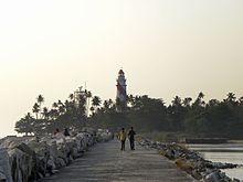 Tangasseri Lighthouse, Mar 2016.jpg