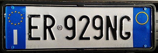 File:Targa automobilistica Italia 1999 CM•844CA anteriore.jpg - Wikimedia  Commons