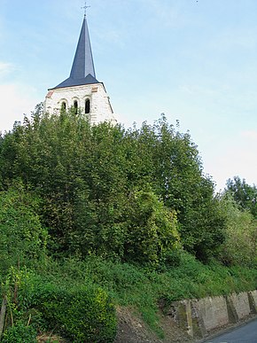 Tavaux-et-Pontséricourt église fortifiée (clocher) 1.jpg