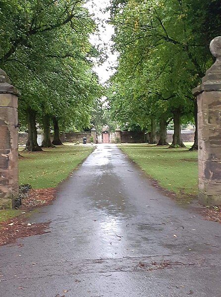 File:Teversal Manor and Manor Rooms Garden.jpg