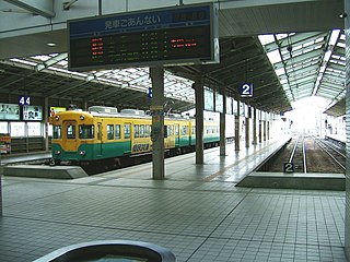 Toyama Chihō Railway Main Line railway line in Toyama prefecture, Japan