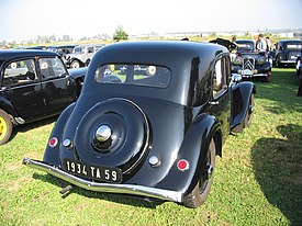 Citroën 15 Ligero de 1953 con matrícula del departamento del Norte (59).